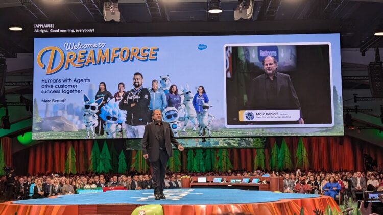 Salesforce CEO: એજન્ટો માટે તૈયાર રહો - AI ની ત્રીજી તરંગ