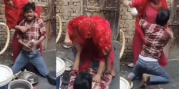 Viral Video: ચોંકાવનારો! આ કારણથી ગુસ્સે થયેલી પત્નીએ પતિને બ્લેક એન્ડ બ્લુ માર્યો, નેટીઝન્સ કહે છે 'દેશી WWE'