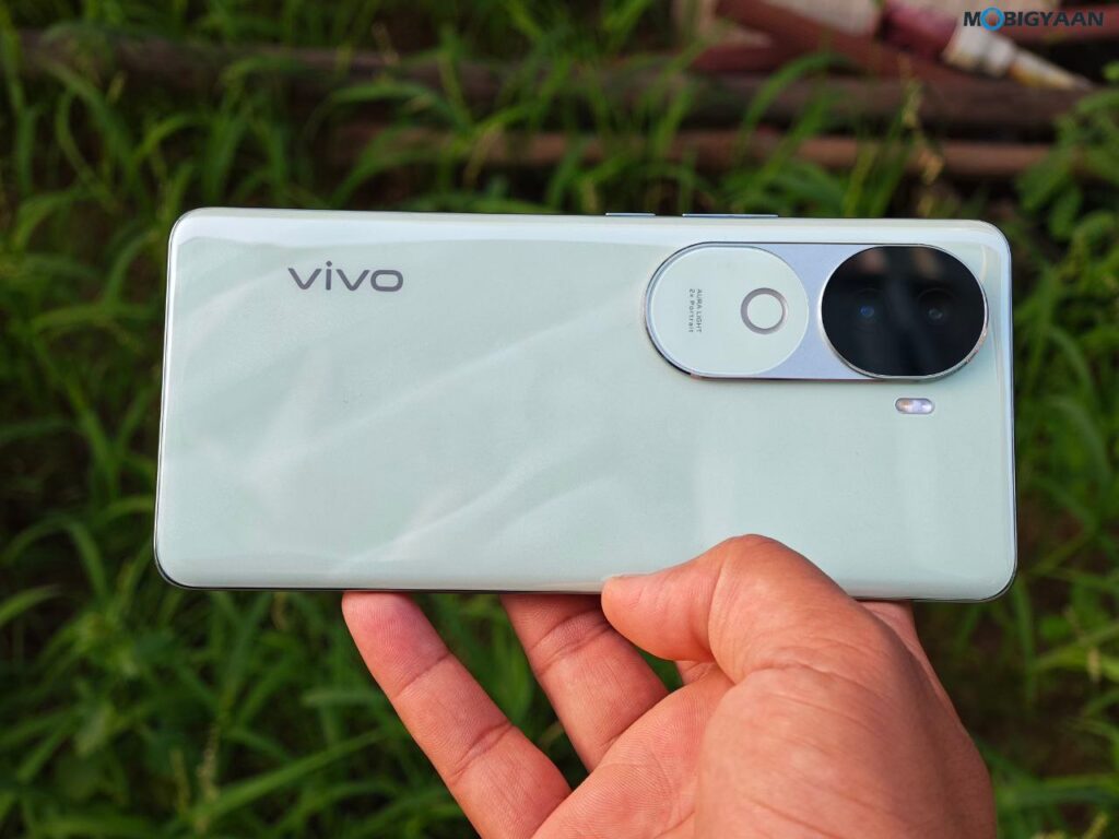 vivo V40e સમીક્ષા