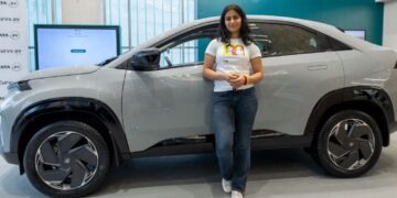 મનુ ભાકરને વિશ્વ EV દિવસ પર ભારતની પ્રથમ Tata Curvv EV SUV પ્રાપ્ત થઈ