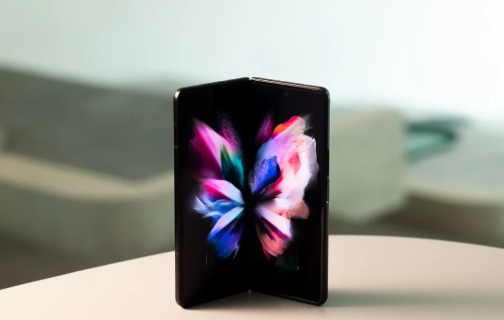 એક UI 6.1.1 હવે Galaxy Z Fold 3 અને Flip 3 માટે વૈશ્વિક સ્તરે ઉપલબ્ધ છે