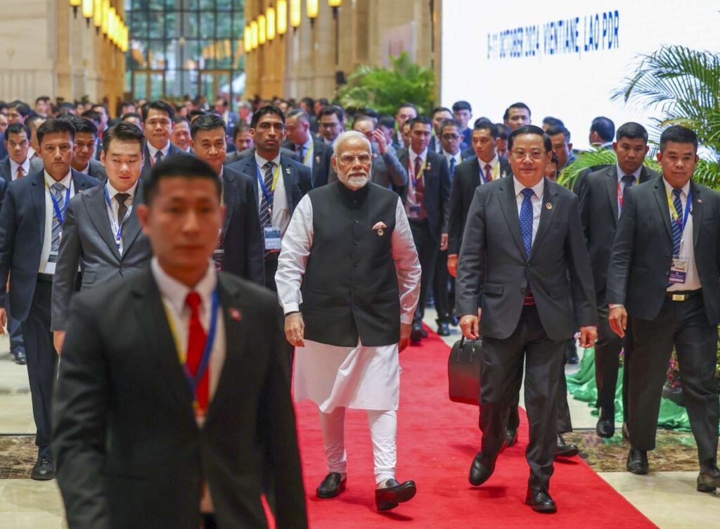 ASEAN સમિટમાં PM મોદીનો કડક સંદેશ, કહ્યું આતંકવાદ વૈશ્વિક શાંતિ માટે ગંભીર પડકાર | લાઈવ