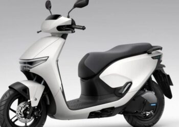 Honda ભારતમાં Activa E અને QC1 ઇલેક્ટ્રિક સ્કૂટર લૉન્ચ કરે છે; લક્ષણો તપાસો