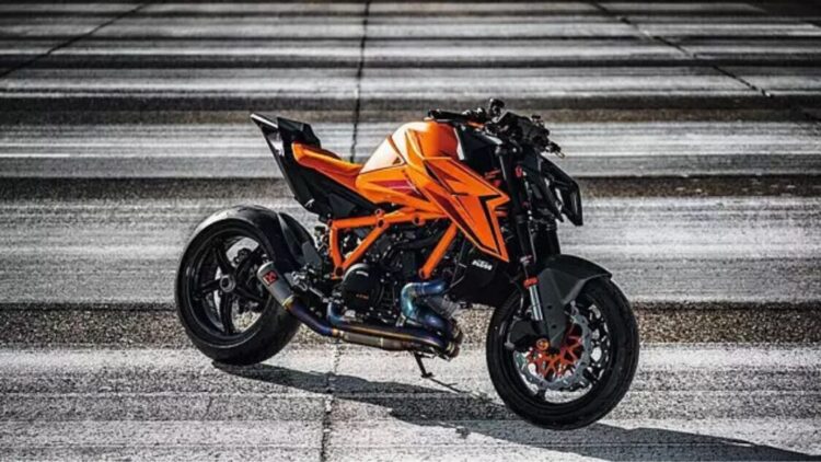 KTM એ ભારતમાં રૂ. 22.96 લાખમાં 1390 Super Duke R EVO લોન્ચ કર્યો