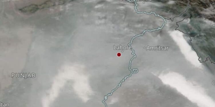 લાહોર AQI દિલ્હી કરતાં પણ ખરાબ, નાસાએ ધુમ્મસના ફોટા શેર કર્યા કારણ કે પાકિસ્તાની શહેરમાં 15,000 રેસ્પિરેટો રિપોર્ટ કરે છે