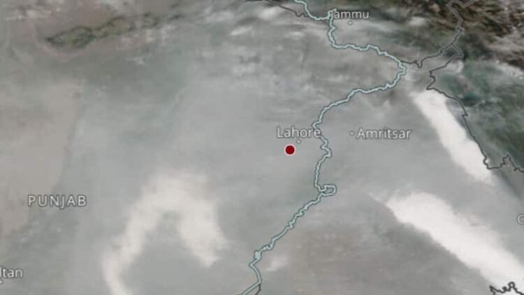 લાહોર AQI દિલ્હી કરતાં પણ ખરાબ, નાસાએ ધુમ્મસના ફોટા શેર કર્યા કારણ કે પાકિસ્તાની શહેરમાં 15,000 રેસ્પિરેટો રિપોર્ટ કરે છે