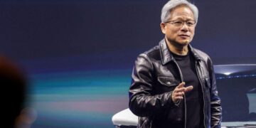 શા માટે Nvidia CEO જેન્સન હુઆંગ ઘડિયાળ પહેરતા નથી અને તેમની પ્રેરણાદાયી કારકિર્દી સલાહ - હવે વાંચો