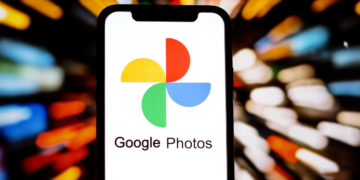 Google Photos ને છબીઓ શેર કરવા માટે એક સરળ ઝડપી સંપાદન સાધન મળી રહ્યું છે, અને મને ખબર નથી કે કોઈએ આ વિશે વહેલું કેમ વિચાર્યું નહીં