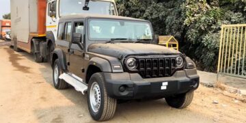 Mahindra Thar Roxx Base MX1 વેરિયન્ટની કિંમત 12.99 રૂપિયાની વિગતવાર વોકરાઉંડમાં [Video]