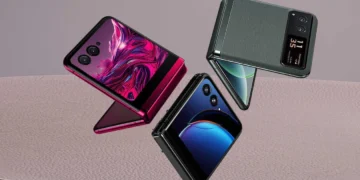 Android 15 આ મહિનાના અંતમાં Motorola Razr+ 2023 પર આવશે