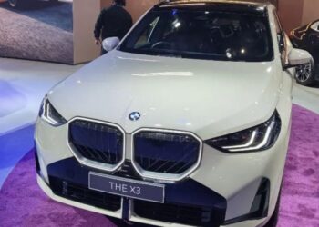 BMW ઇન્ડિયાએ ઓટો એક્સ્પો 2025માં ચોથી-જનન X3 લોન્ચ કરી: કિંમત 75.80 લાખ રૂપિયાથી શરૂ થાય છે