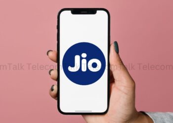 Jio ફેમિલી પોસ્ટપેડ મોબાઇલ પ્લાન 2025માં ઉપલબ્ધ છે