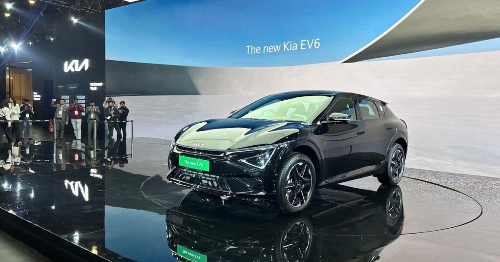 Kia એ ભારત મોબિલિટી એક્સ્પો 2025માં EV6 ફેસલિફ્ટનું અનાવરણ કર્યું