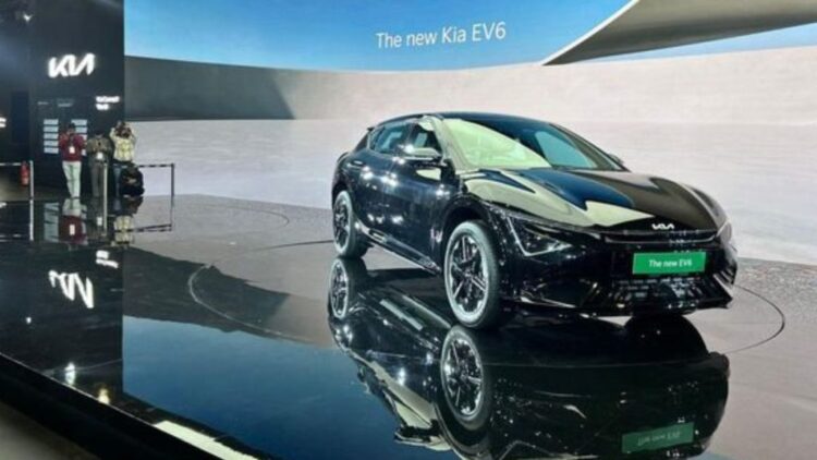 Kia EV6 ફેસલિફ્ટ ભારત મોબિલિટી ગ્લોબલ એક્સ્પો 2025માં પ્રદર્શિત; લક્ષણો તપાસો