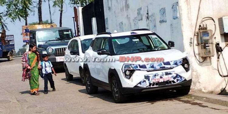 Mahindra XUV 3XO EV 360 કૅમેરા ઑફર કરશે: કોઈપણ છદ્માવરણ વિના સ્પોટેડ