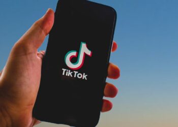 USAમાં TikTok બંધ થઈ ગયું, ગૂગલ પ્લે સ્ટોર અને એપ સ્ટોરમાંથી ગાયબ થઈ ગયું