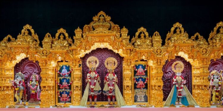 સિડનીમાં historical તિહાસિક મુર્તી પ્રતિષ્ઠ મહોત્સવ - વિશ્વાસ, ભક્તિ અને ગુરુની કૃપાનો દૈવી સંગમ