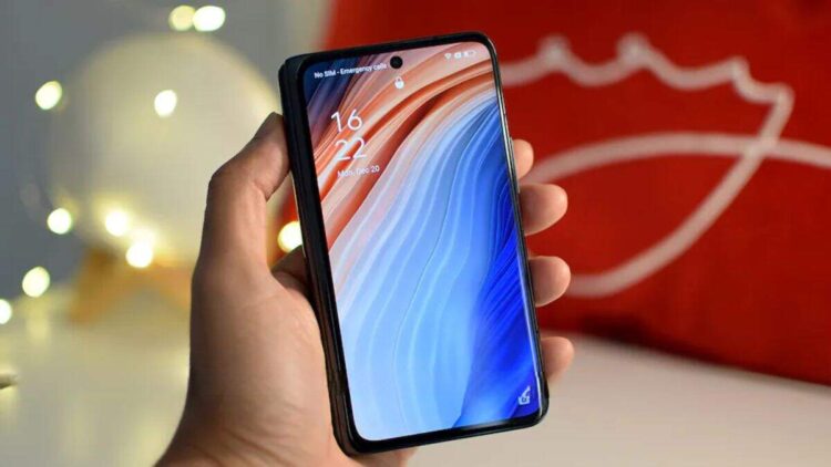 Apple પલ ફોલ્ડેબલ આઇફોન 2026 લોંચ, સેમસંગ માટે ઓએલઇડી પેનલ્સ પૂરા પાડવાની તૈયારીમાં છે