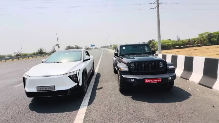 ક્લાસિક ડ્રેગ રેસમાં આરએસ 33 લાખ મહિન્દ્રા ઝેવ 9 ઇ વિ આરએસ 81 લાખ જીપ રેન્ગલર રુબિકન - કોણ જીતે?
