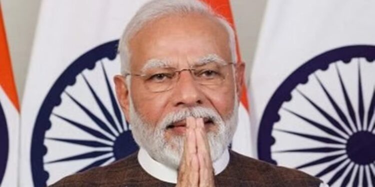 અગર પાકિસ્તાન ગોલી ચલયે, તોહ આપ ગોલા ચલાઓ: નરેન્દ્ર મોદીએ સશસ્ત્ર દળોને સંબોધન કર્યું હતું