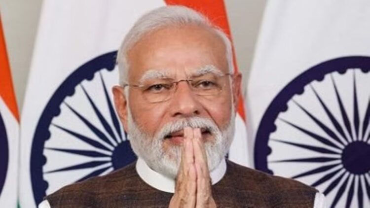 અગર પાકિસ્તાન ગોલી ચલયે, તોહ આપ ગોલા ચલાઓ: નરેન્દ્ર મોદીએ સશસ્ત્ર દળોને સંબોધન કર્યું હતું