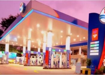 એચપીસીએલ ક્યૂ 4 એફવાય 25 પરિણામો: મહેસૂલ ફ્લેટ ક્યુક્યુ 1,17,774 કરોડ રૂપિયા, ચોખ્ખો નફો 10.98% ક્યુક્યુ