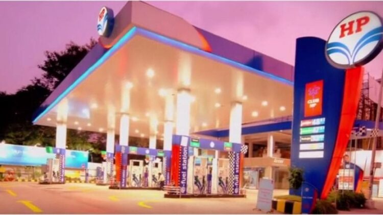 એચપીસીએલ ક્યૂ 4 એફવાય 25 પરિણામો: મહેસૂલ ફ્લેટ ક્યુક્યુ 1,17,774 કરોડ રૂપિયા, ચોખ્ખો નફો 10.98% ક્યુક્યુ