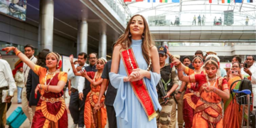 તેલંગાણાની મહિલાઓનો વીડિયો રામપ્પા મંદિરમાં મિસ વર્લ્ડ સ્પર્ધકોના પગ ધોવાથી આક્રોશ ફેલાય છે