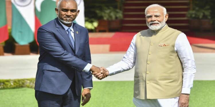 ભારત 50 મિલિયન ડોલરના ટ્રેઝરી બિલના રોલઓવર દ્વારા માલદીવને નાણાકીય સહાય પૂરી પાડે છે