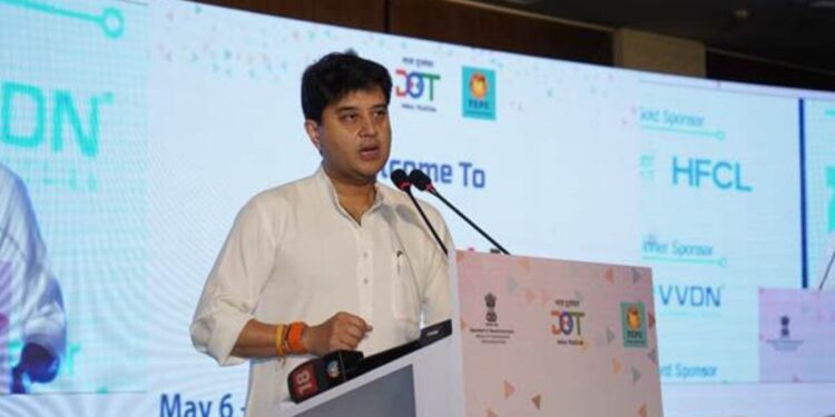 ભારત સરકાર દરેક ગામને બ્રોડબેન્ડથી જોડવા માટે 4 અબજ ડોલરના રોકાણની યોજના ધરાવે છે