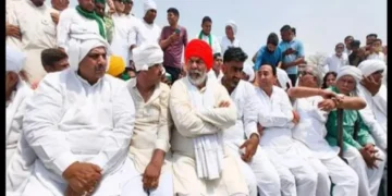 મહાપંચાયતમાં રાકેશ ટીકાઈટ માટે મોટો ટેકો! ખેડુતો 51-મીટર પેગ્ડી, ગુનેગાર યોજાય છે