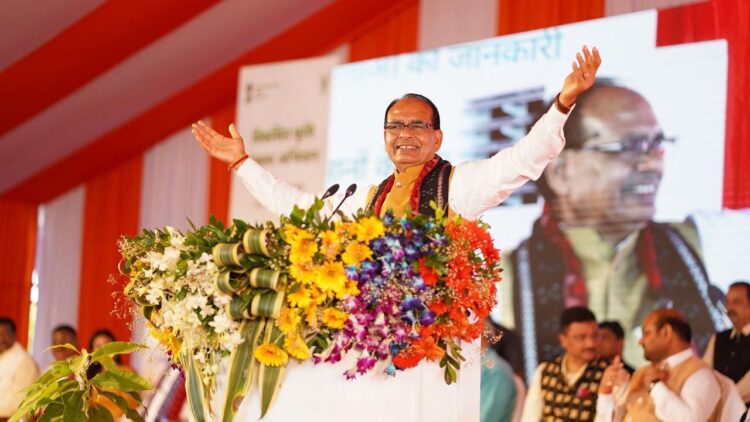 વિક્સિત કૃશી સંકલ્પ અભિમાન 2025 પ્રારંભ; 16,000 વૈજ્ .ાનિકો ગામોની મુલાકાત લેવા અને પાક, ખાતરો અને કુદરતી ખેતી પર ખેડુતોને માર્ગદર્શન આપવા માટે