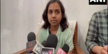 "હું મારા પિતાના મૃત્યુનો બદલો લઈશ": શહીદ સાર્જન્ટ સુરેન્દ્ર મોગાની પુત્રી આર્મીમાં જોડાવા માટે વ્રત, પાકિસ્તાનના આતંકને સમાપ્ત કરવાની હાકલ કરે છે