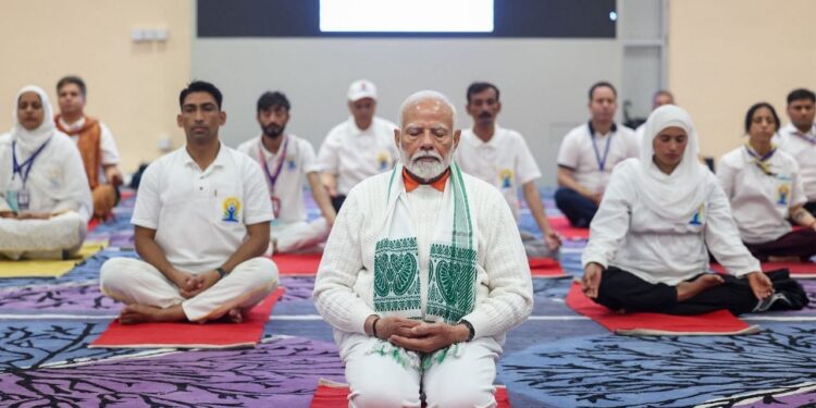 આંતરરાષ્ટ્રીય યોગા દિવસ 2025: વિશાખાપટ્ટનમ ઇવેન્ટનું નેતૃત્વ કરવા માટે મોદી, ઉજવણી દેશભરમાં 1 લાખ સ્થાનો પર આયોજિત