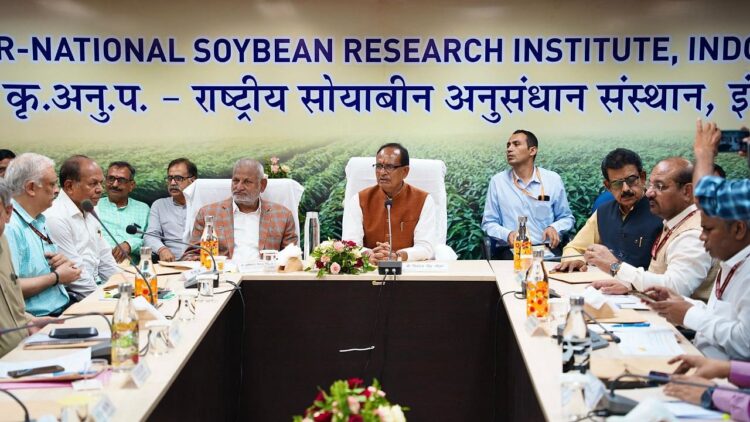 એગ્રી સંશોધનનો નિર્ણય ખેડુતોના ક્ષેત્રોમાં થવો જોઈએ, દિલ્હીમાં નહીં: સોયાબીન રિસર્ચ ઇન્સ્ટિટ્યૂટ, ઇન્ડોર ખાતે શિવરાજસિંહ ચૌહાન