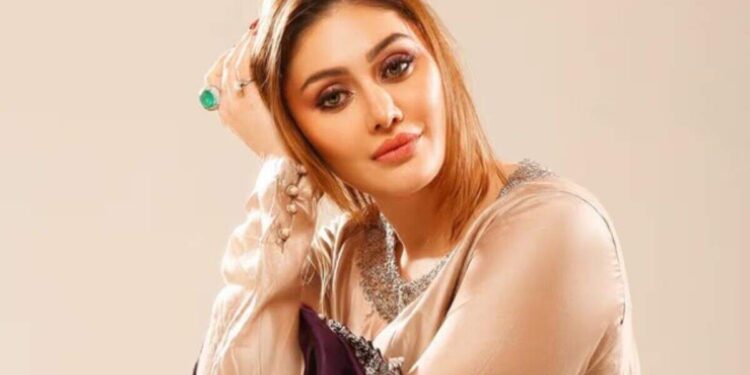 'કાંતા લગા' ગર્લ શેફાલી જરીવાલા કાર્ડિયાક અરેસ્ટને કારણે 42 વાગ્યે પસાર થાય છે