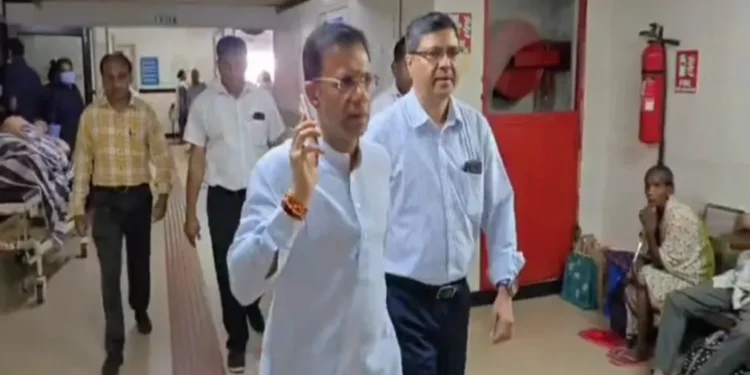 ગોવા આરોગ્ય પ્રધાન વાયરલ વિડિઓ નવીનતમ અપડેટ: ઘમંડ ઓવરલોડ તેના શબ્દો ખાવા માટે બનાવે છે! મુખ્યમંત્રી પ્રમોદ સાવંત રાનના હુકમ ઉથલાવી દે છે
