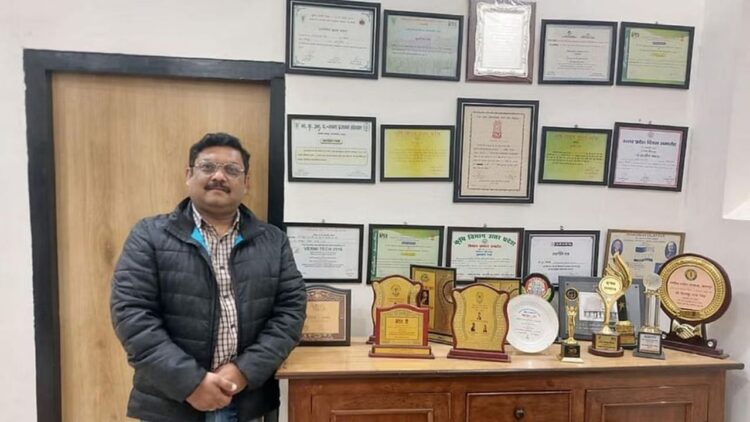 જીએફબીએન સફળતાની વાર્તા: હિમાશુ નાથ સિંહ શેરડી અને કેળાની ખેતીમાંથી 1 કરોડનું વાર્ષિક ટર્નઓવર પ્રાપ્ત કરે છે, અન્યને માર્ગદર્શક દ્વારા પ્રેરણા આપે છે