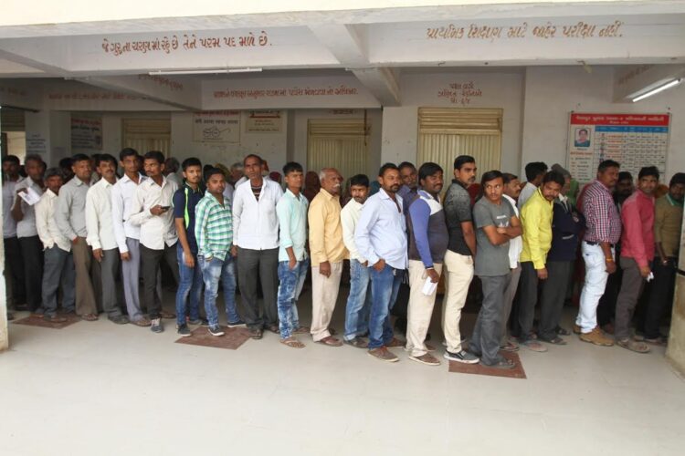 ભાજપ, કોંગ્રેસ કડી અને વિઝાવદરના ઉમેદવારોને જાહેર કરે છે