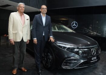 મર્સિડીઝે અપડેટ કર્યું Eqs 580 4Matic 'ઉજવણી સંસ્કરણ'