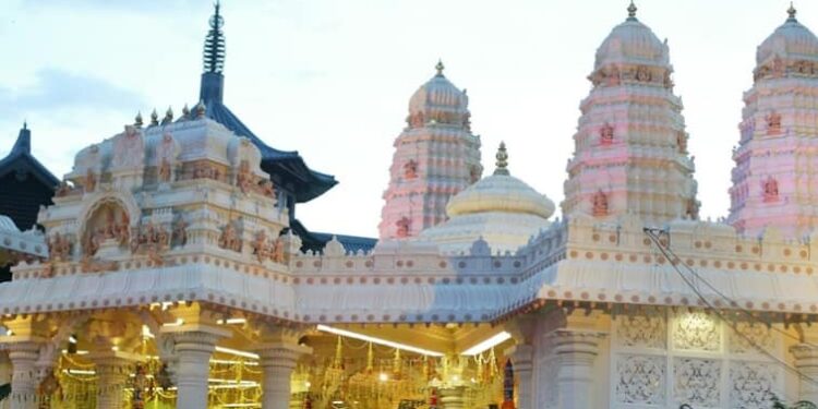 સિંગાપોરના શ્રી શિવાન મંદિરમાં યોજાયેલ અભિષેક સમારોહ