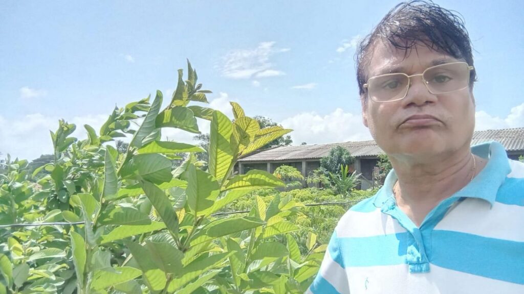 કોર્પોરેટ કારકિર્દીથી એગ્રિપ્રેન્યુરશિપ સુધી: કેવી રીતે બિબેકાનંદ મિશ્રા લાકડા, બગીચાઓ અને વિદેશી શાકભાજી પછીની આર્થિક રીતે સમૃદ્ધ થઈ રહી છે