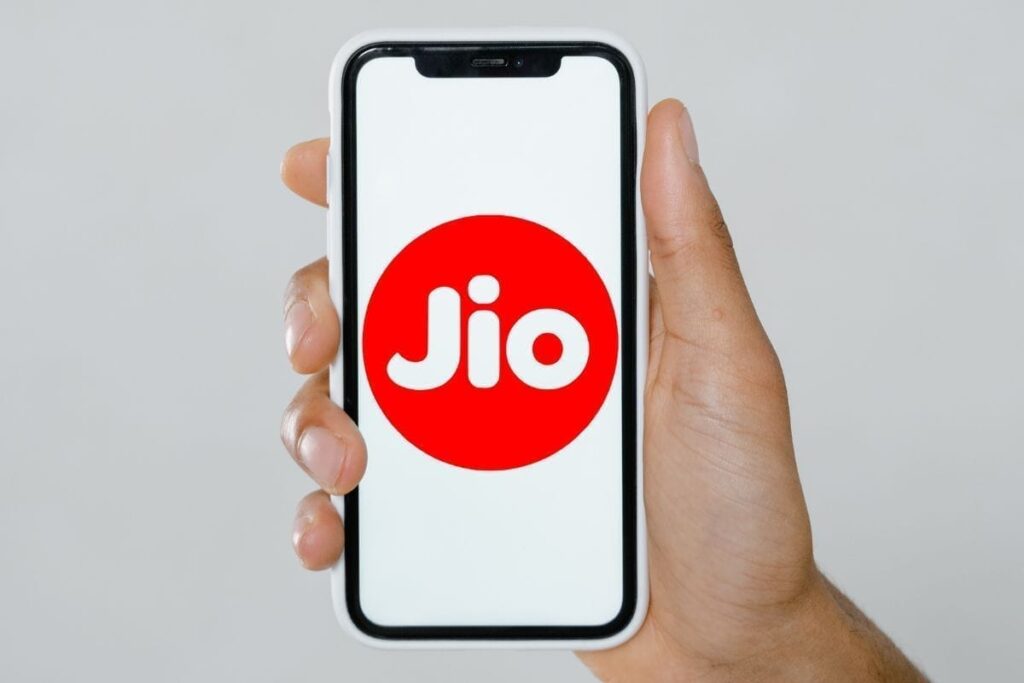 જિઓ એમેઝોન પ્રાઇમ લાઇટ સાથે ફક્ત 1 પ્રિપેઇડ યોજના પ્રદાન કરે છે