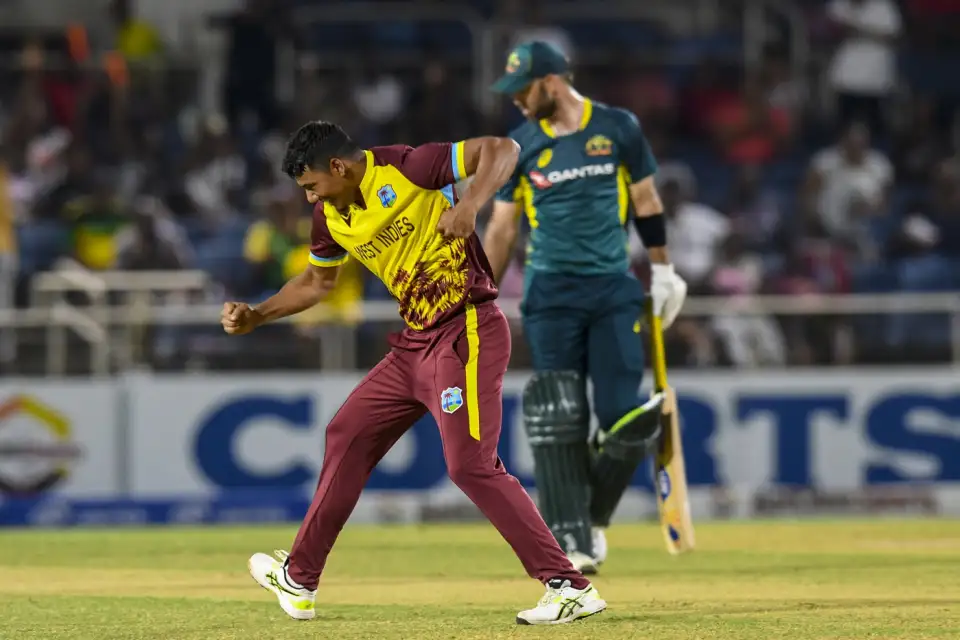 WI VS us સ: બેન દ્વાર્શુઇસ અને મિશેલ ઓવેન પાવર Australia સ્ટ્રેલિયા 1 લી ટી 20 માં અદભૂત 3-વિકેટનો વિજય