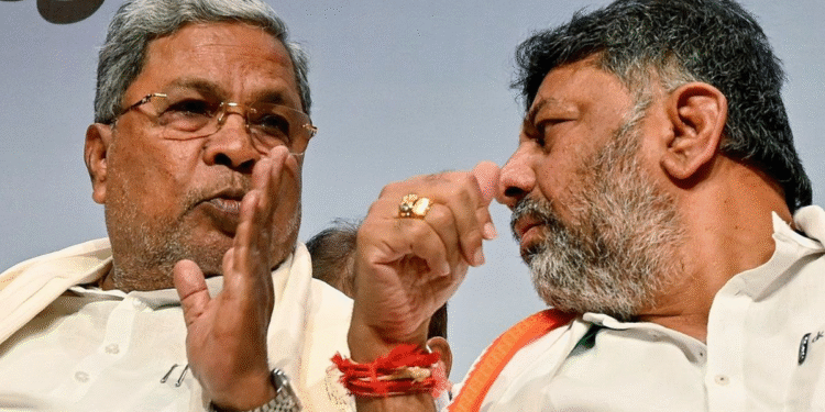 કર્ણાટક રાજનીતિ: કર્ણાટકમાં મહારાષ્ટ્ર-શૈલીનું નાટક કાર્ડ્સ પર? સિદ્ધારમૈયાની સ્ટેઇઝ પે firm ી, ડી.કે. શિવકુમારની મહત્વાકાંક્ષાઓએ રોડ બ્લોકને ફટકાર્યો