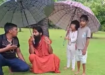 કોઈ દવાઓ નહીં, ફક્ત યોગ: રામદેવ બાબાના ઉપચાર પાથ બાળકોને જીવલેણ બીમારીઓથી બચાવે છે