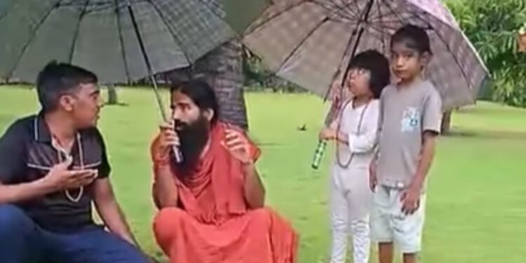 કોઈ દવાઓ નહીં, ફક્ત યોગ: રામદેવ બાબાના ઉપચાર પાથ બાળકોને જીવલેણ બીમારીઓથી બચાવે છે