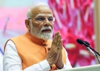 'યુટિલિટી રૂમમાં સૂઈ ગયા': એમ.એલ. મિત્તલ 25 વર્ષ પહેલાં પીએમ મોદીની આદર્શતાને યાદ કરે છે