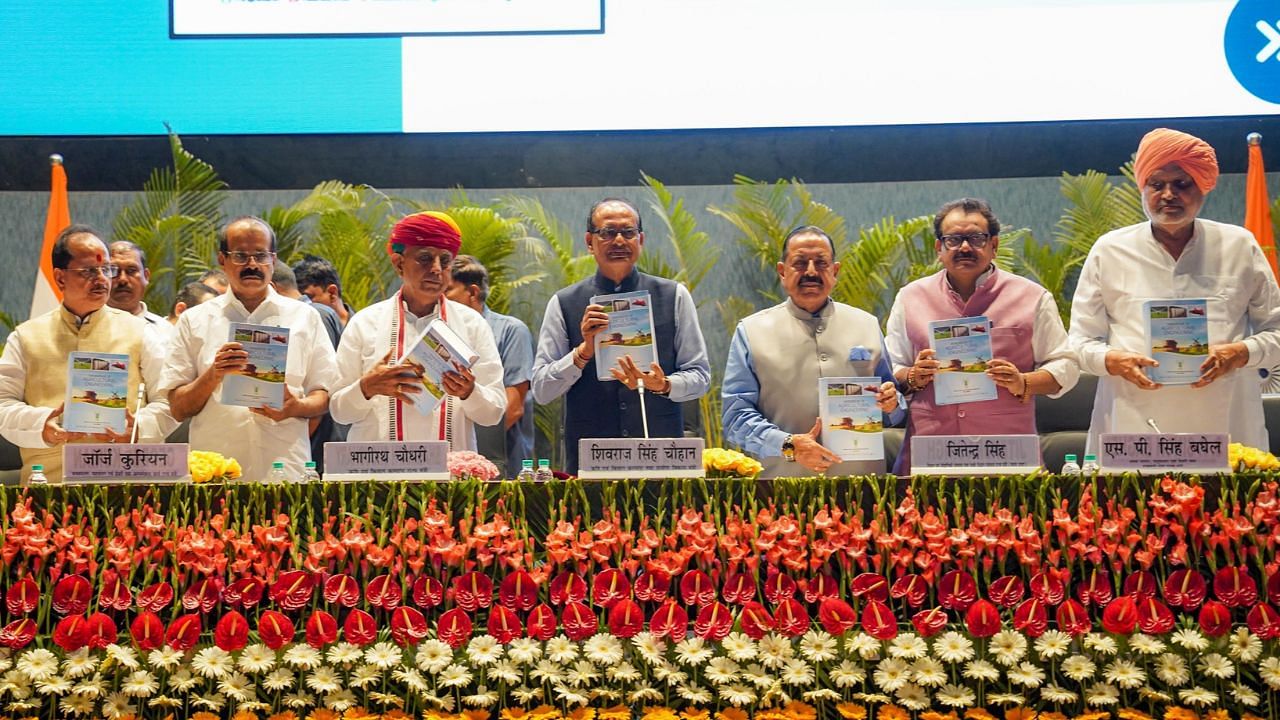 શિવરાજસિંહ ચૌહાણ ચેર આઈસીએઆરની th મી એજીએમ, પાકના દવા કેન્દ્રોની દરખાસ્ત કરે છે અને ખેડુતોના કલ્યાણ માટે મજબૂત કેન્દ્ર-રાજ્ય ભાગીદારી માટે કહે છે
